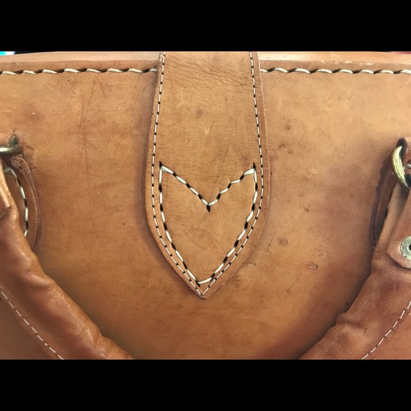 Leather/calf hair Dr style bag lots of life left👜 - Picture 6 of 8